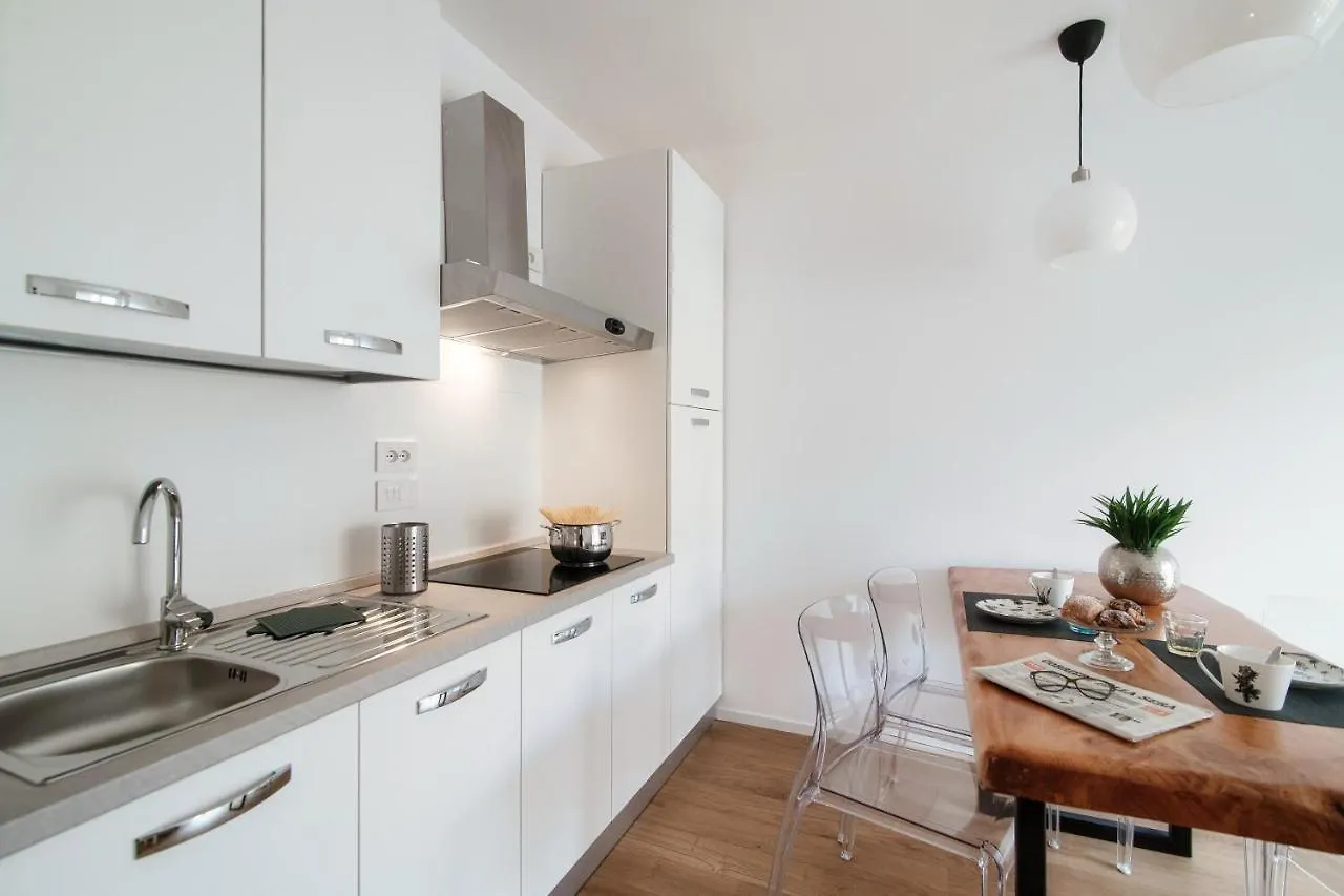 Cozy Joivy Suite 3 With Parking Como Apartment