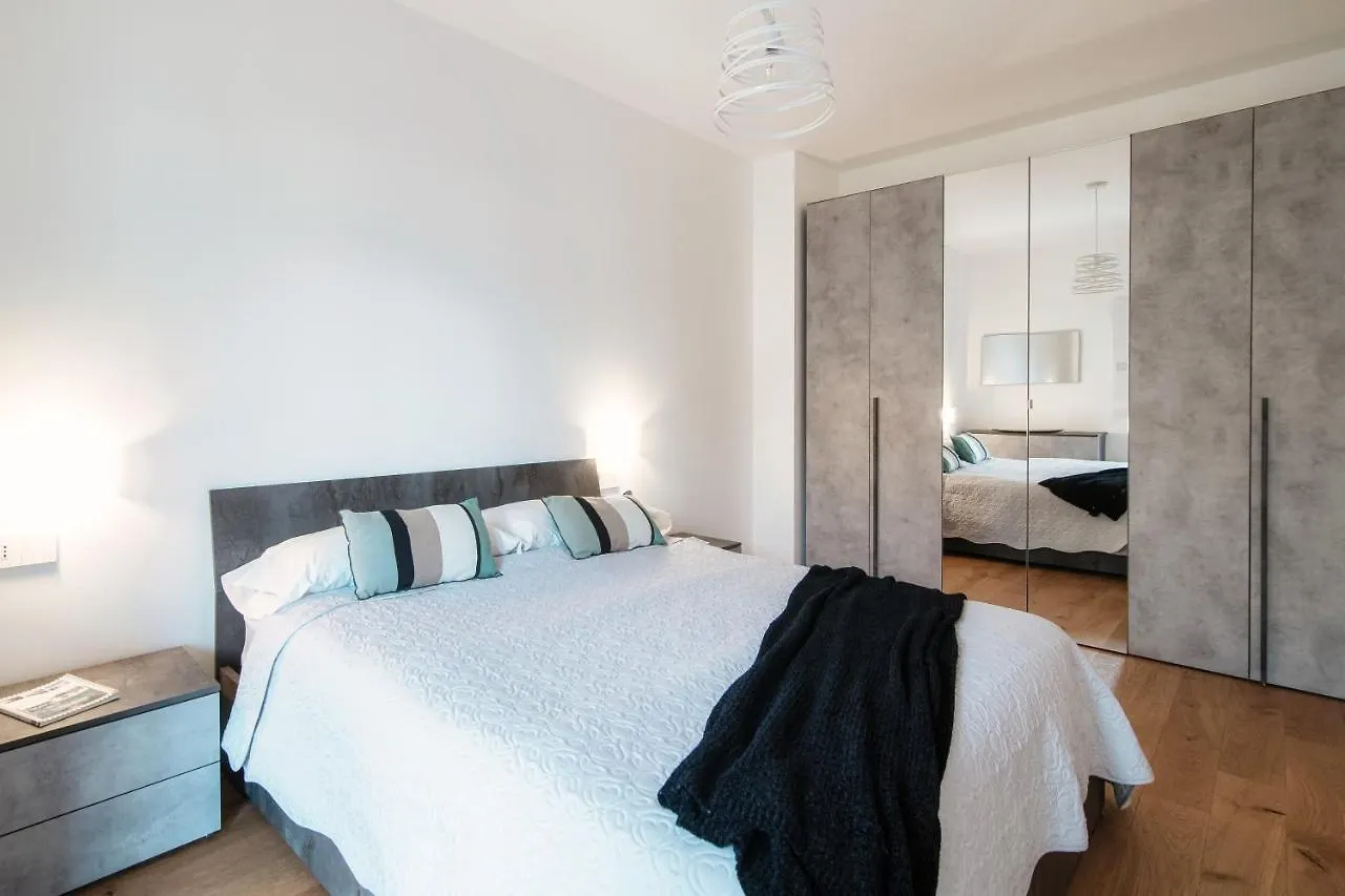 Cozy Joivy Suite 3 With Parking Como Apartment